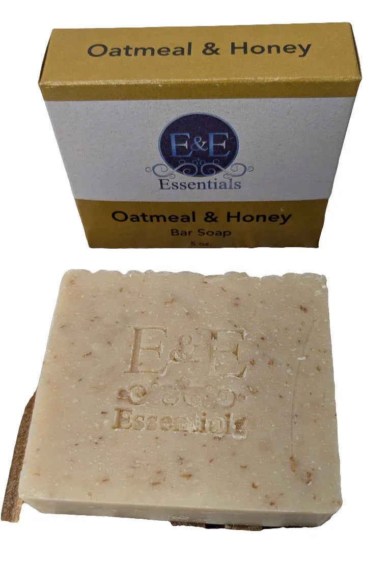 Oatmeal and honey bar soap for sensitive skin, provides gentle exfoliation and hydration.