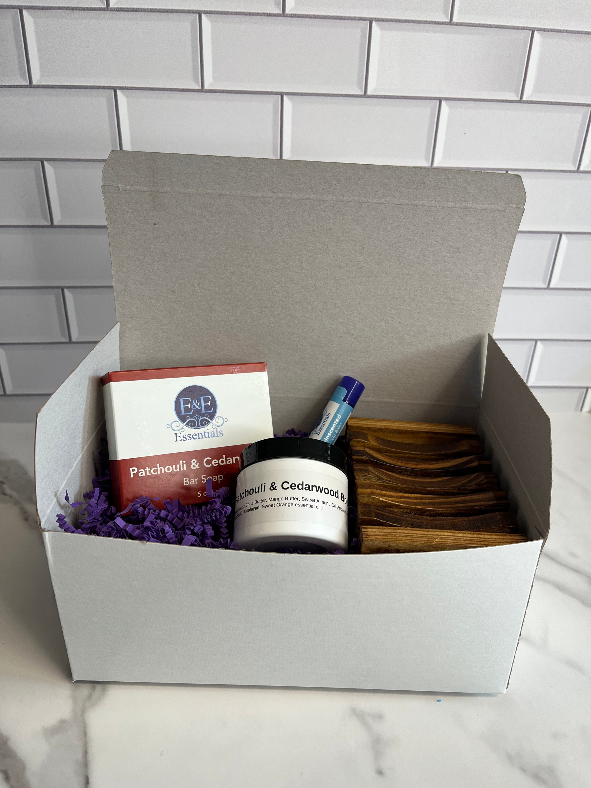 Gift Box Zoom Out with Patchouli &amp; Cedarwood